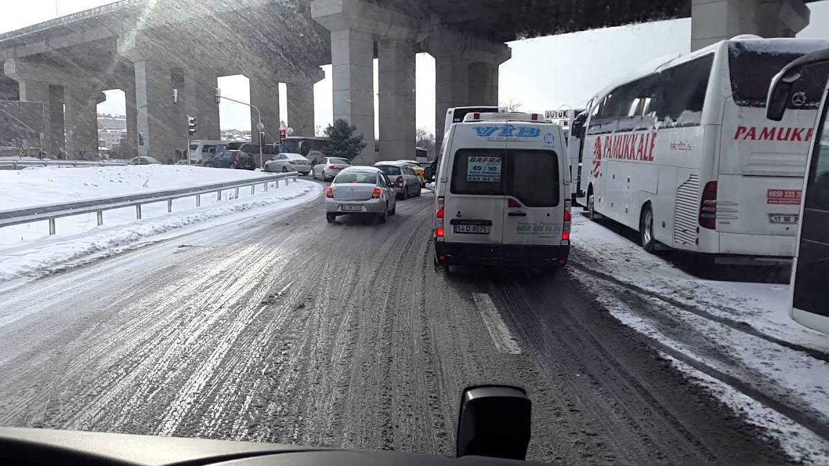 İstanbul'da otogarlardan çıkış yasağı uzatıldı