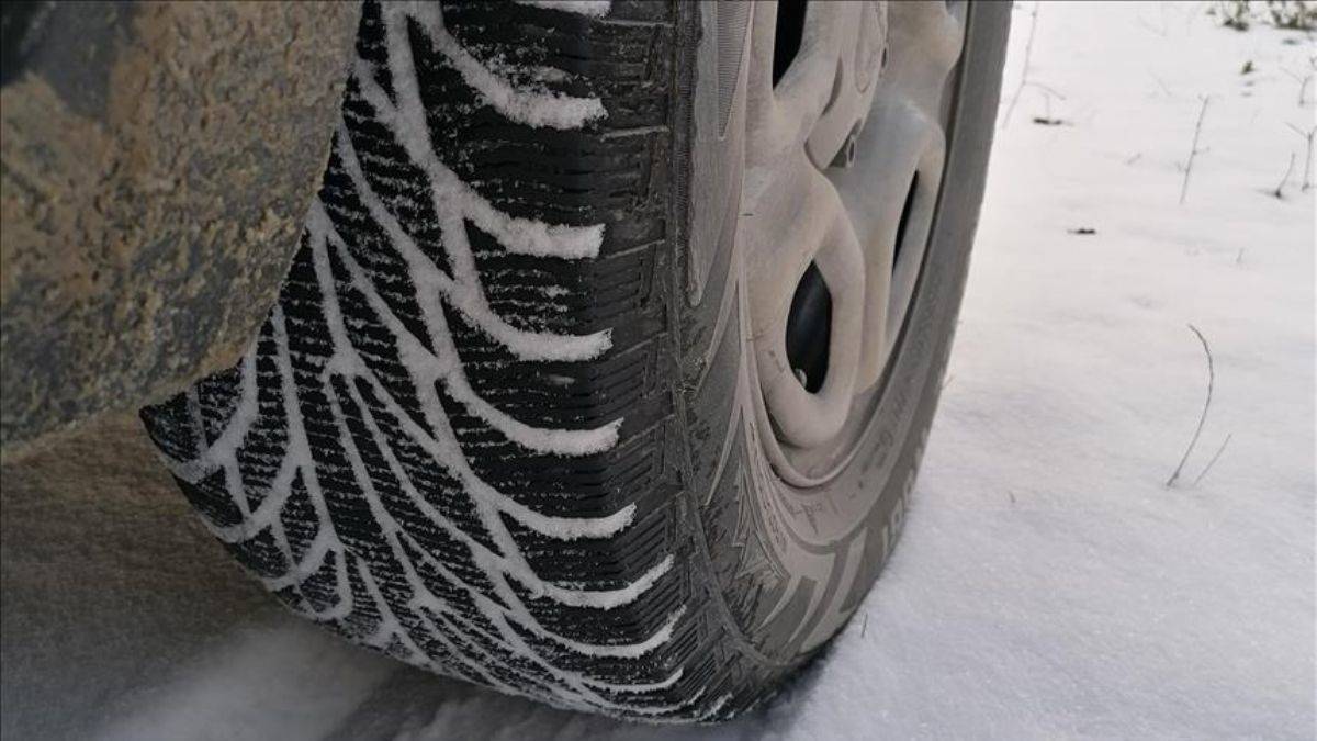 Kış lastiği: Yüzde 50 daha iyi yol hakimiyeti