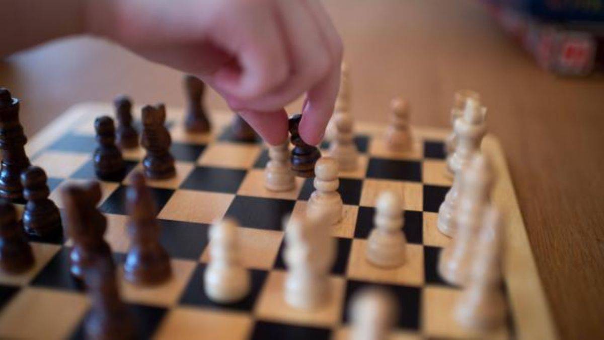 Velilere yarıyıl önerisi: Çocuklarınızı santranca yönlendirin