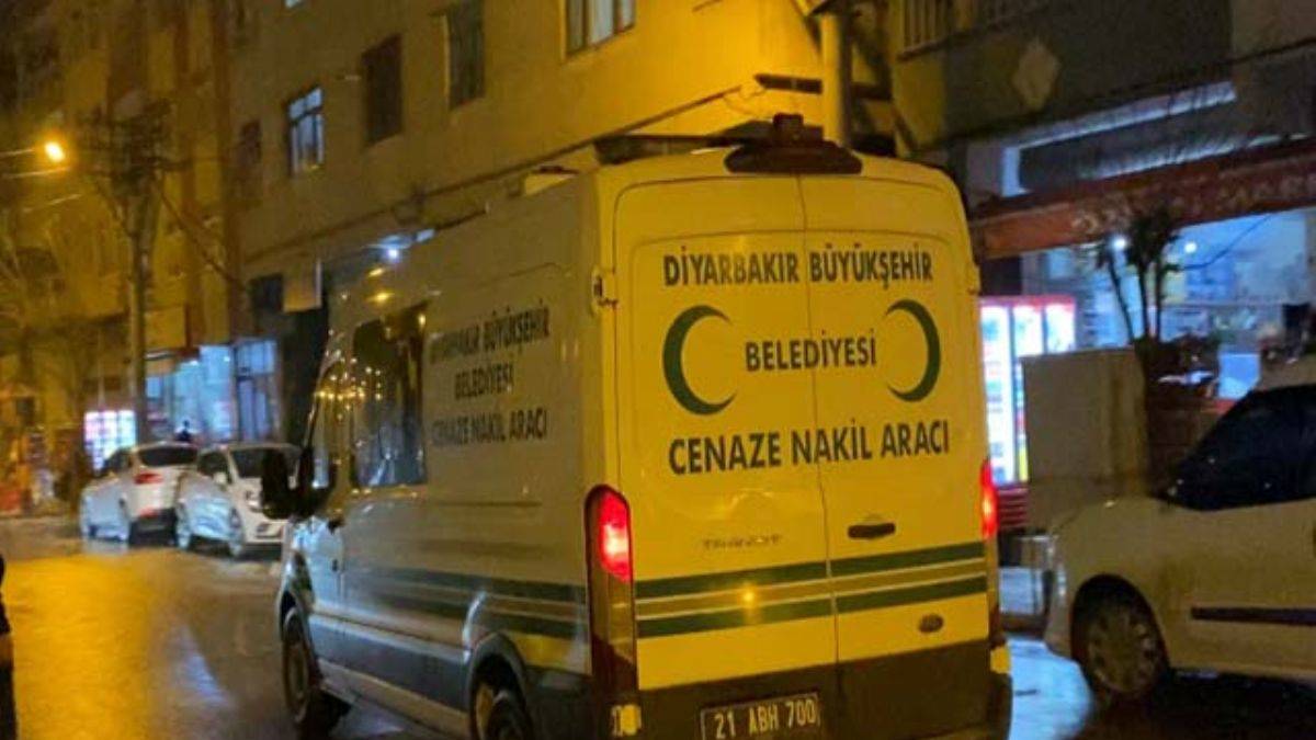 Ablasını boğarak öldüren genç: 'Hayatımı mahvetmişti'