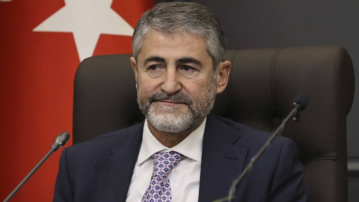 Bakan Nebati: Enflasyon bir süre daha yüzde 40'larda gidecek
