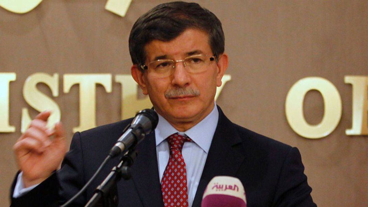 Davutoğlu: Resmi Gazete hayat dersi veriyor herkese