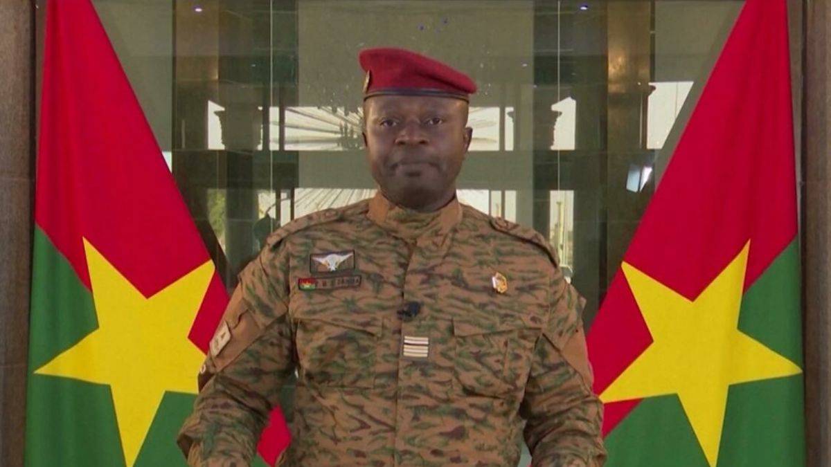 Burkina Faso'da cunta lideri, kendini cumhurbaşkanı ilan etti