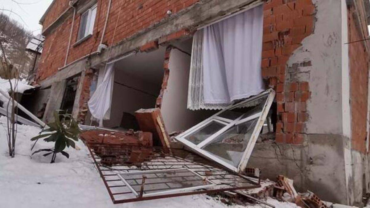 Ordu'da 1 mahalle kayıyor; evler tehlike altında