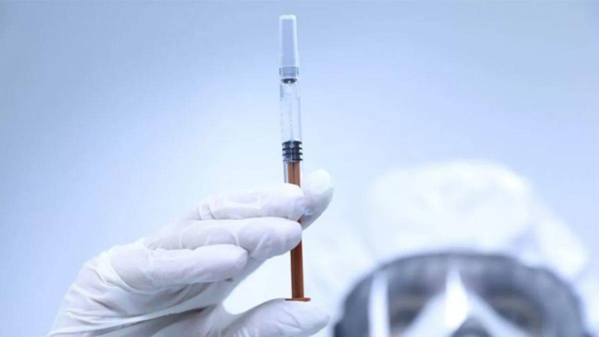 Novavax'ın geliştirdiği koronavirüs aşısının kullanımına İngiltere'den onay geldi