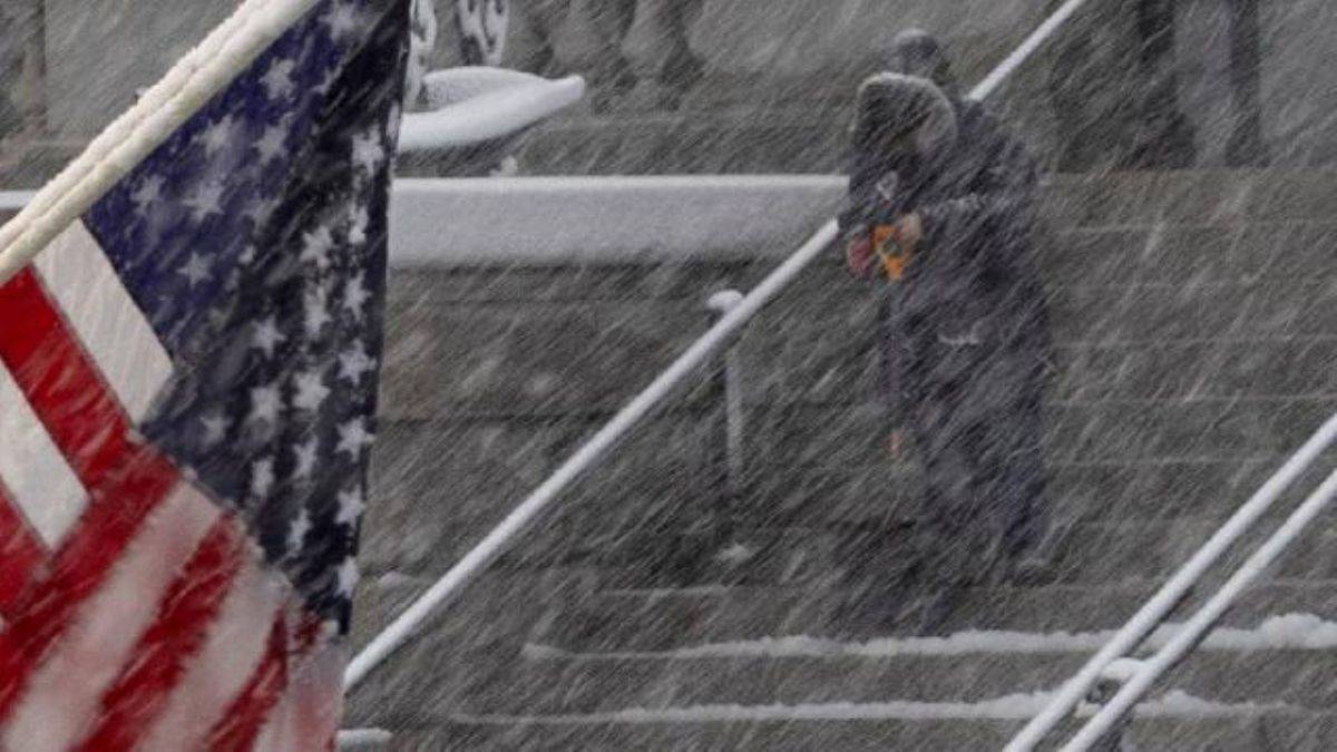 ABD'de kar fırtınası: 4 bin uçuş iptal edildi