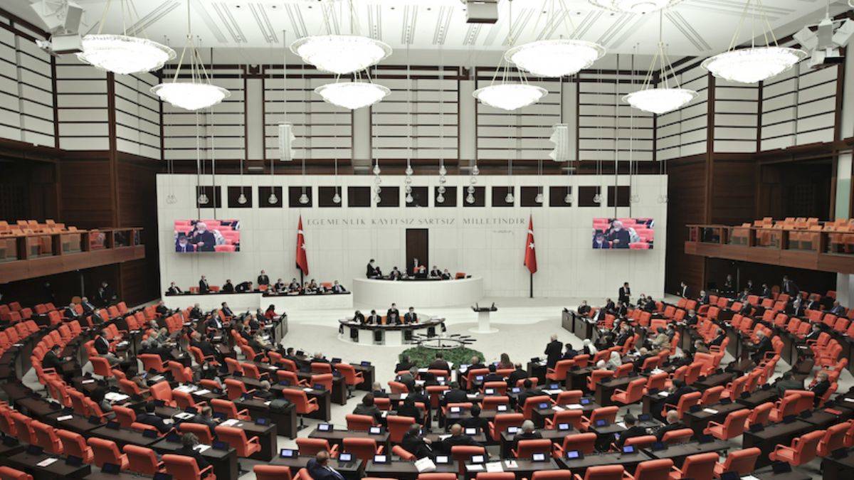 Öğretmenlik Meslek Kanunu TBMM'de kabul edilerek yasallaştı