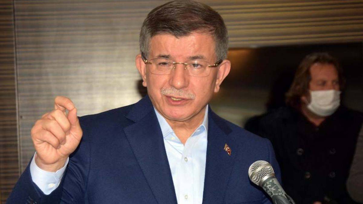 Davutoğlu'ndan kendisine “Küçük felaket” diyen gazeteci Ahmet Hakan’a tepki