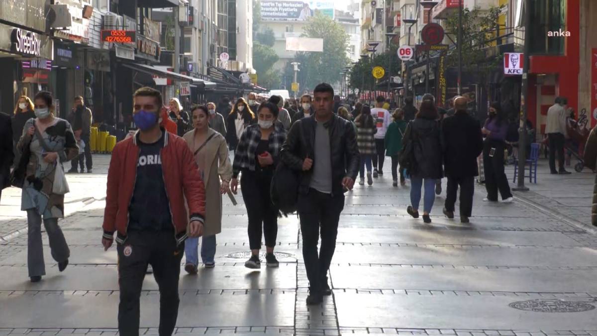 2022-2021 İzmir'in nüfusu kaç, ne kadar? 2022'de İzmir'de kaç kişi var? İzmir'de kaç kişi ikamet ediyor?