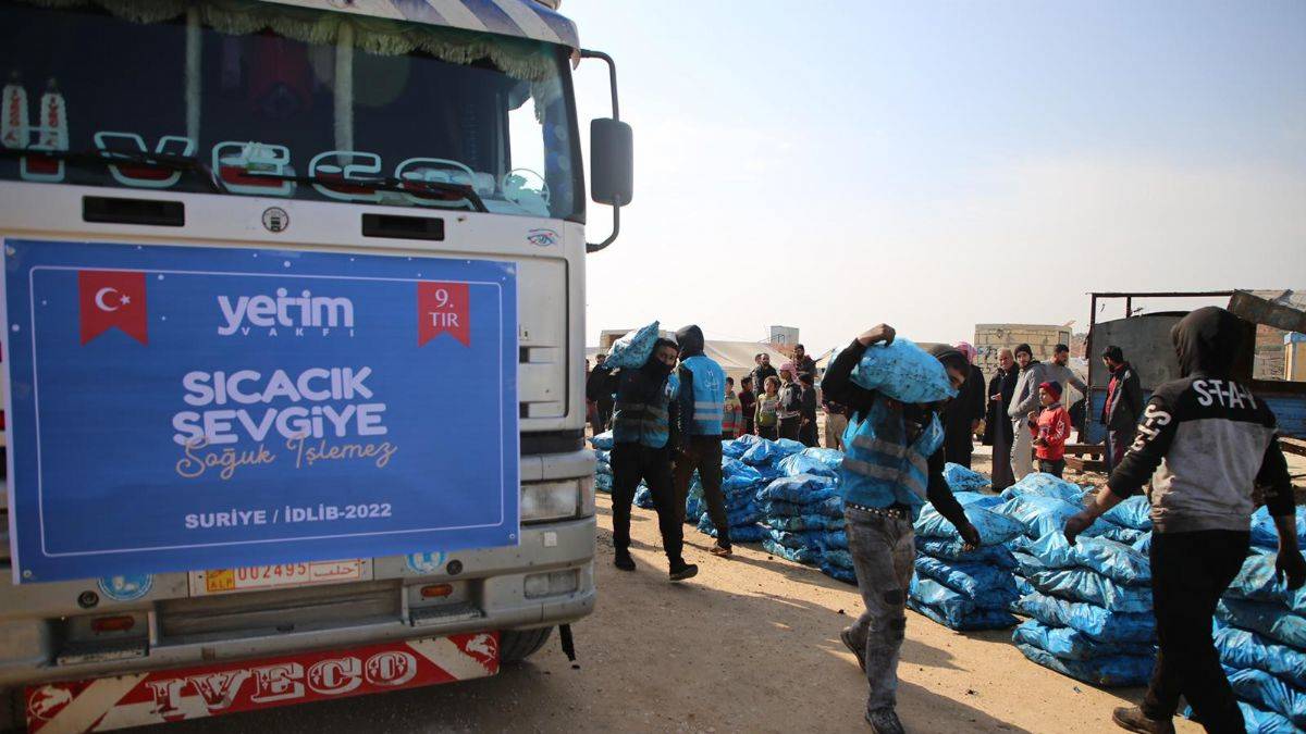 Yetim Vakfı’ndan bin 200 aileye kış desteği