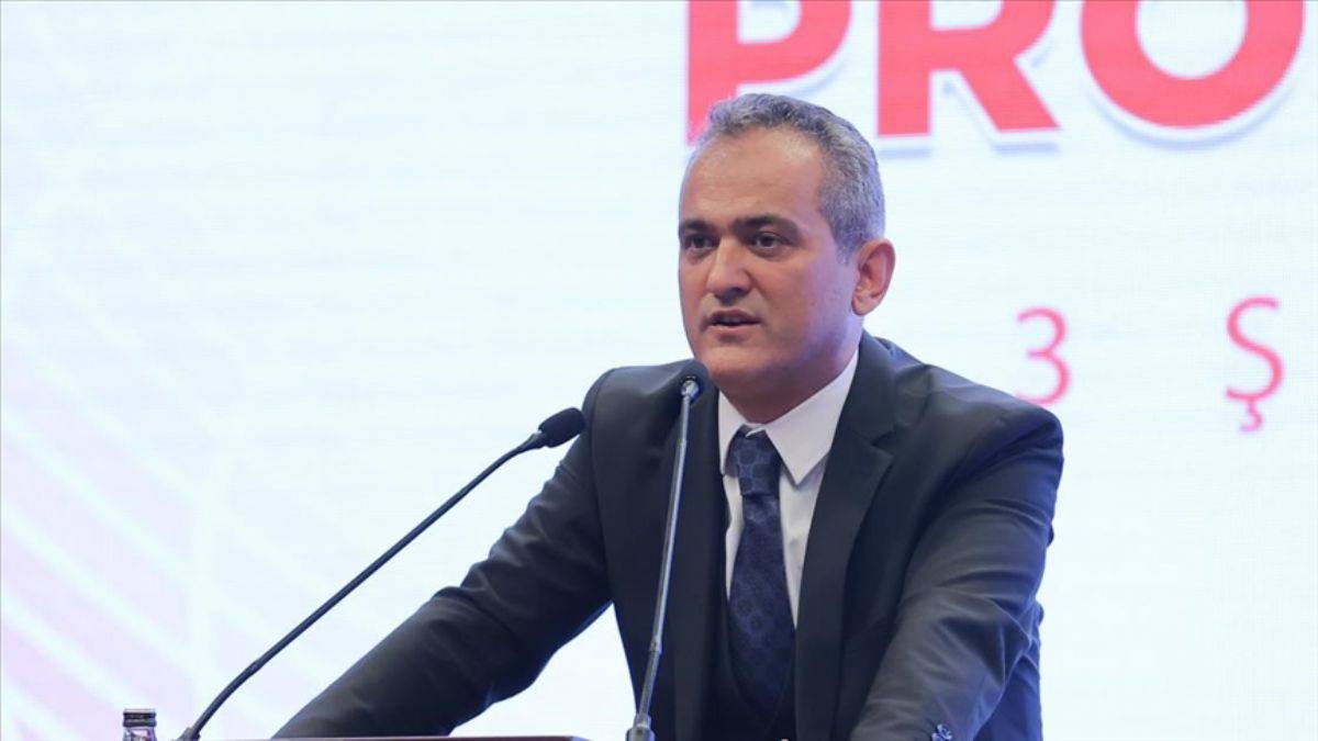 Bakan Özer’den Öğretmenlik Meslek Kanunu detayları