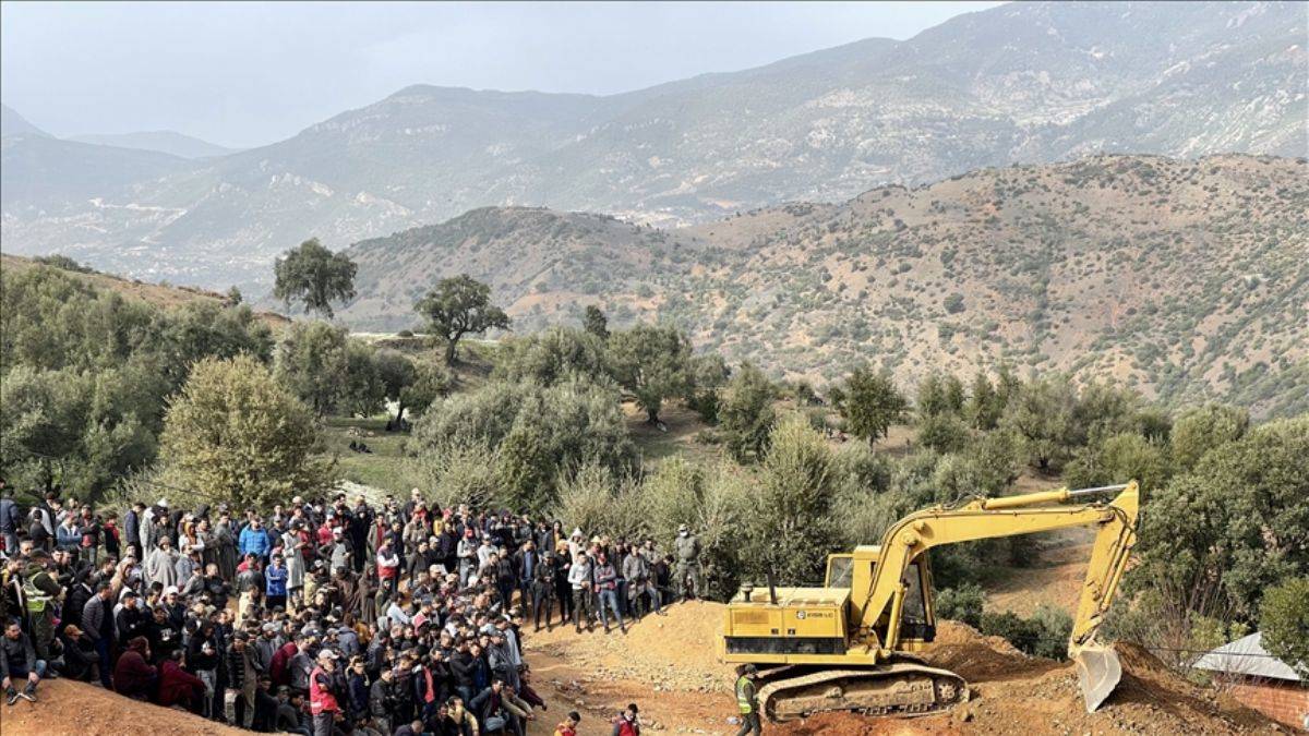 Fas'ta 32 metre derinliğe düşen çocuk için nefes kesen mücadele