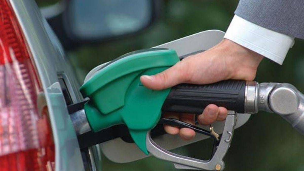 Benzine ne kadar zam yapıldı? Benzine 70 kuruş zam mı geldi? Benzine zam var mı?