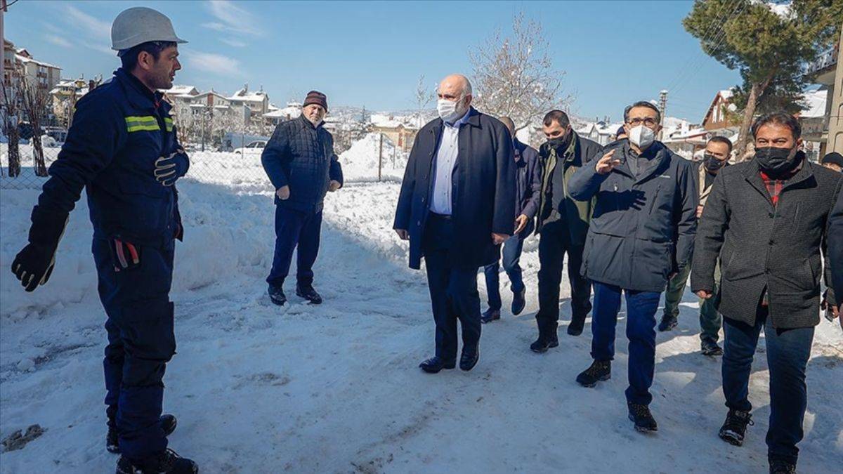 Bakan Dönmez’den Isparta'daki elektrik kesintilerine ilişkin açıklama