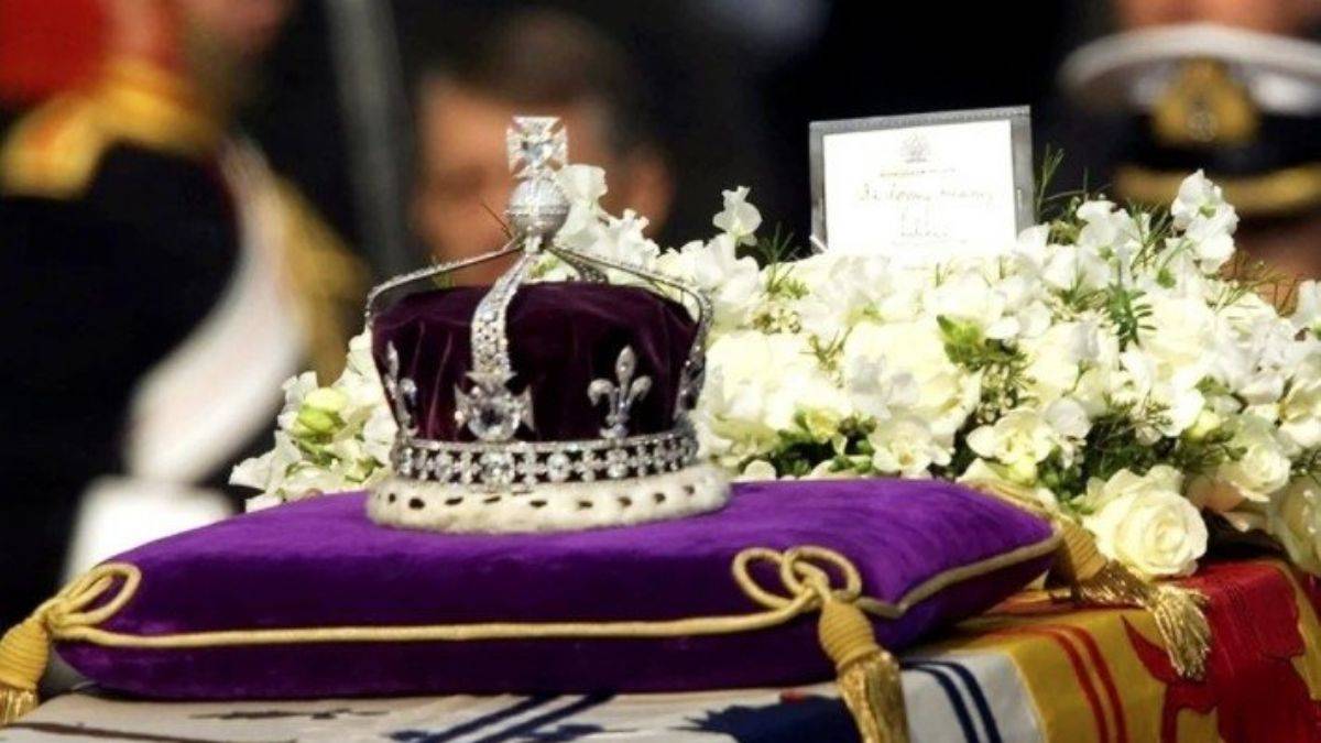 Kraliçe tacında Osmanlı detayları | Kraliçe Camilla'nın takacağı tacın Osmanlı motifleri dikkat çekti!