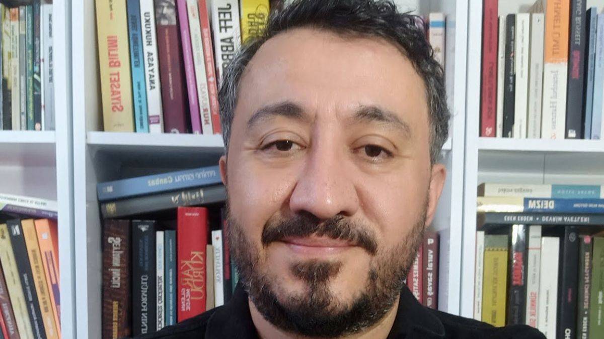 'Cübbeli Ahmet’in suç duyurusunda bulunduğu Özkiraz hakkında yakalama kararı