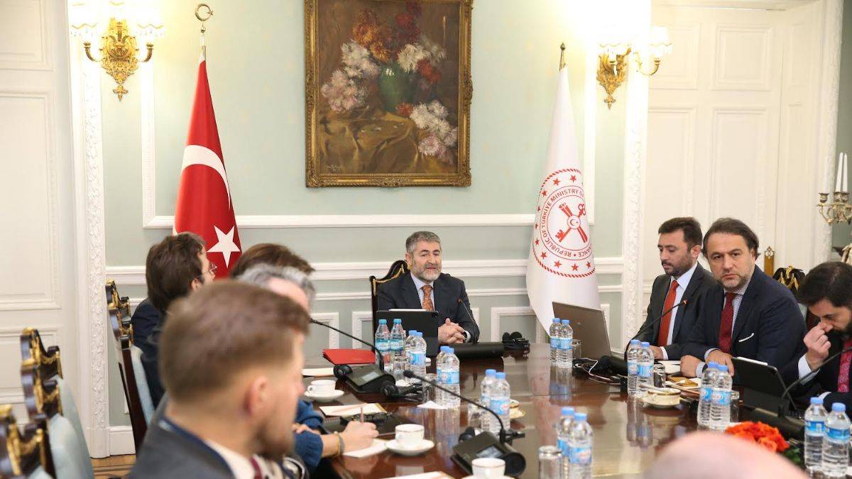 Hazine Bakanlığı’ndan Londra temasları açıklaması