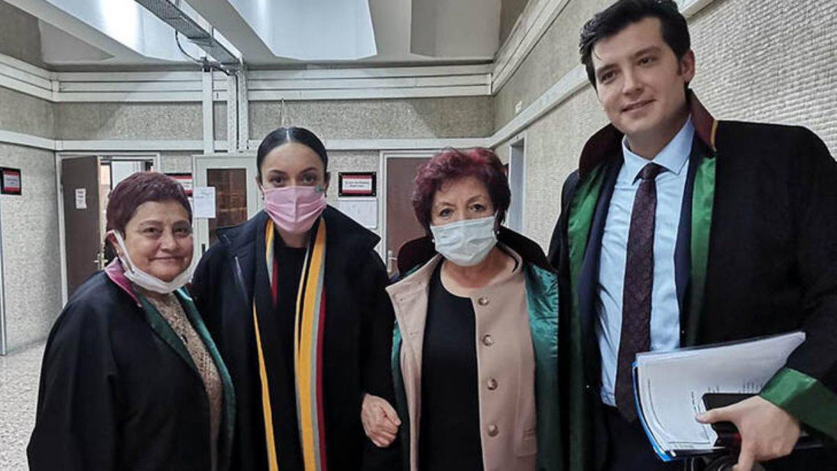 Ezgi Mola: Uzlaşmak için 50 bin TL istedi