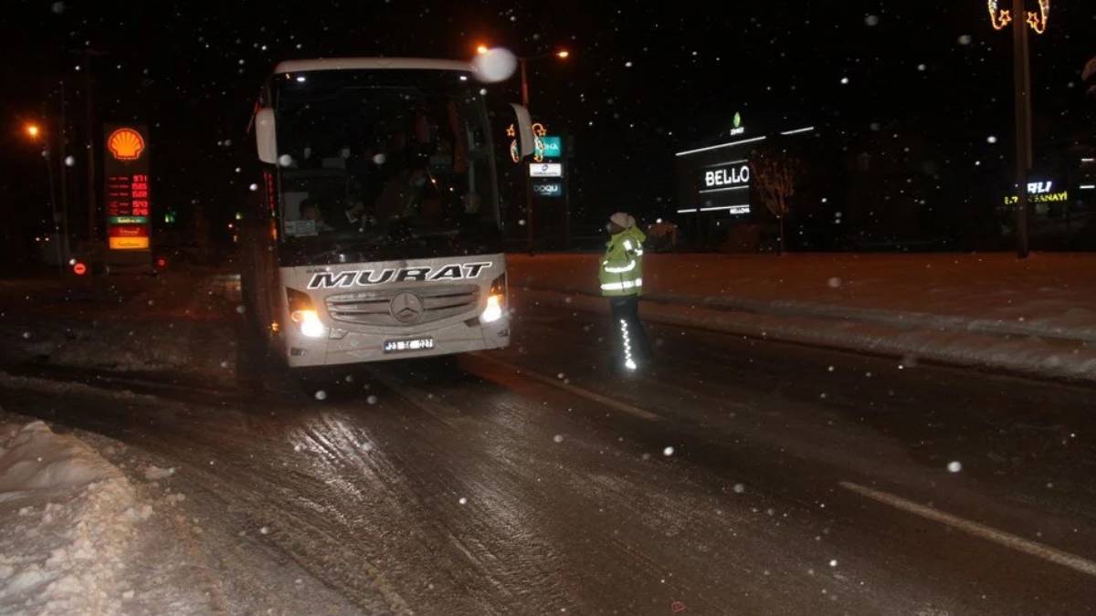 Konya-Ankara yolu açık mı, kapalı mı? Konya-Ankara yolu açıldı mı?