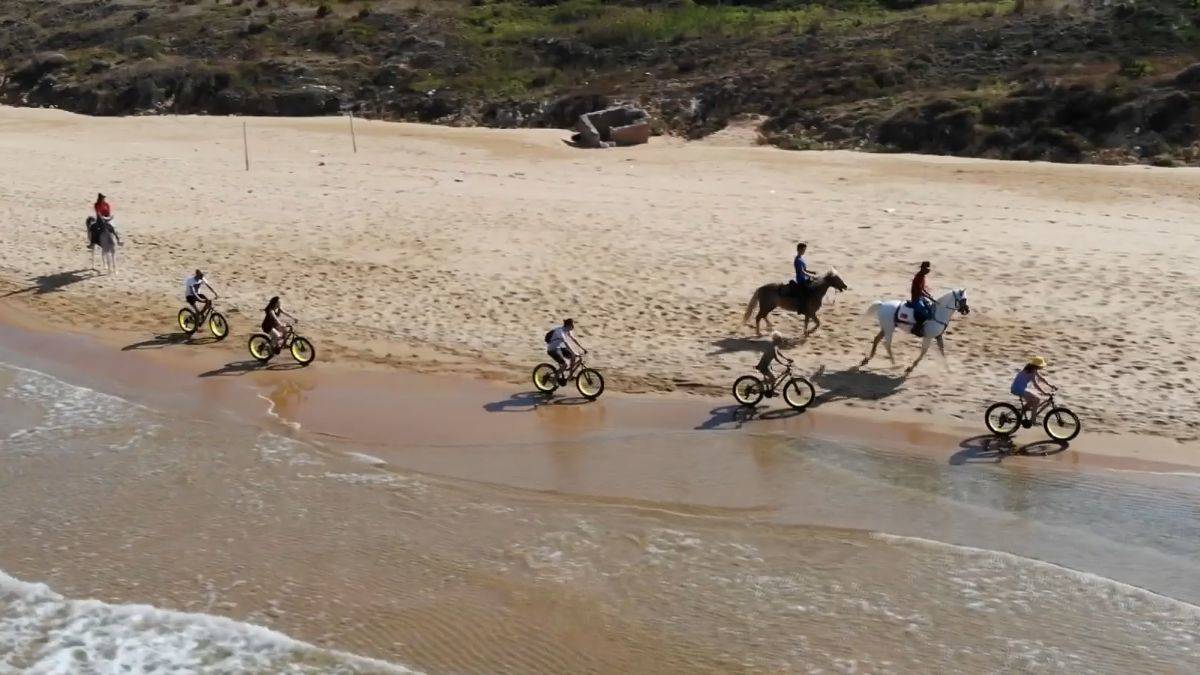 Kilyos Plajında Bisiklet ve At Turları Yapılıyor