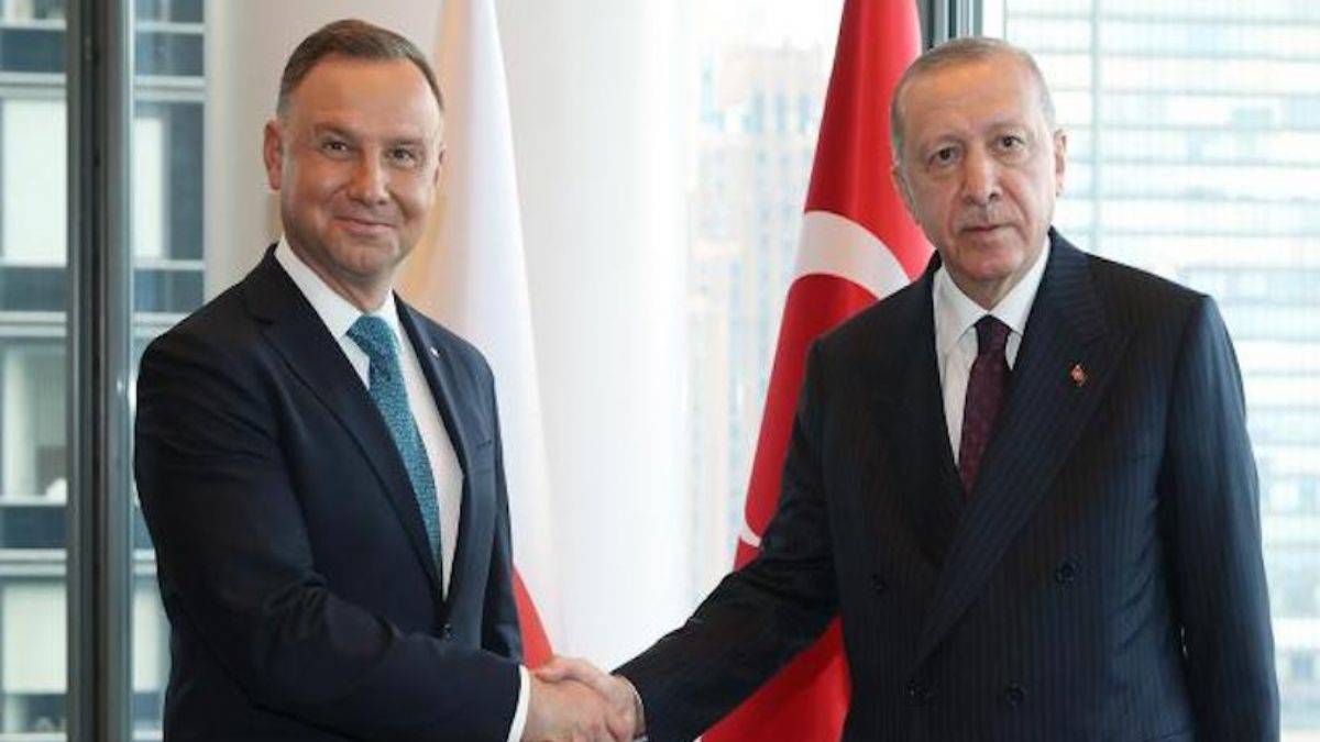 Erdoğan Polonyalı mevkidaşı Duda ile görüştü