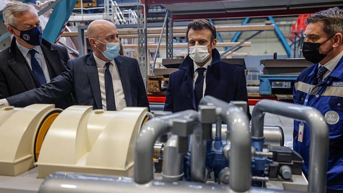 Macron: En az 6 yeni nükleer reaktör inşa edeceğiz