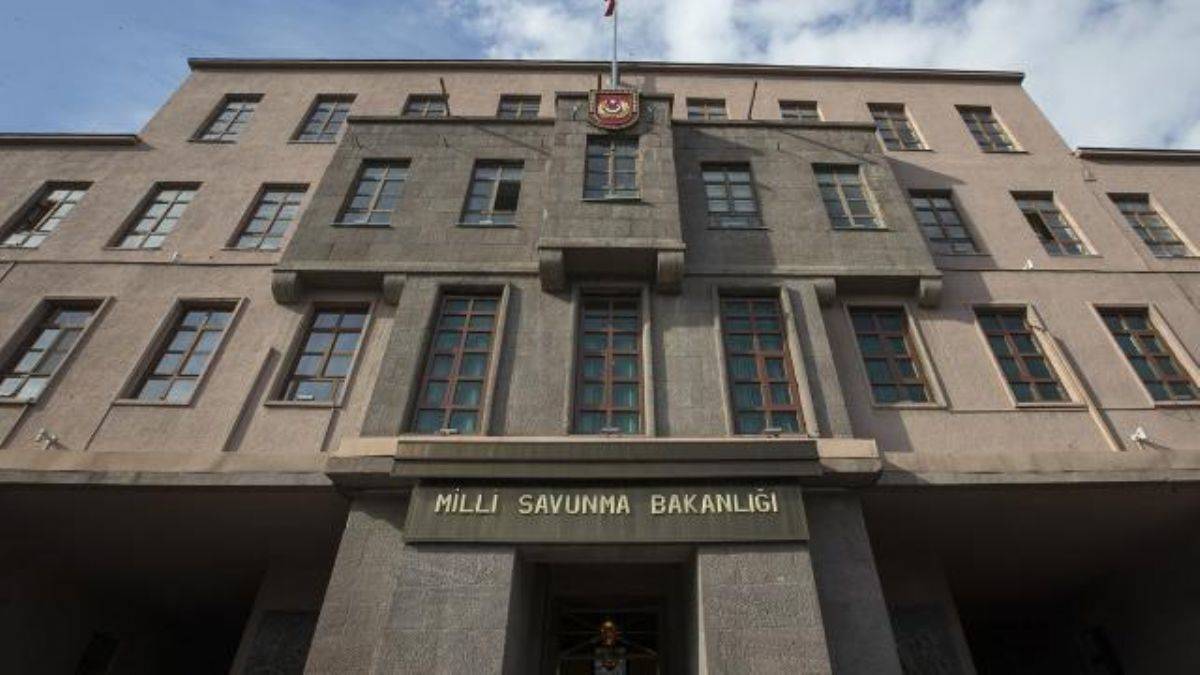 MSB’den FETÖ iddialarına tepki: Hukuki yollara başvuruldu