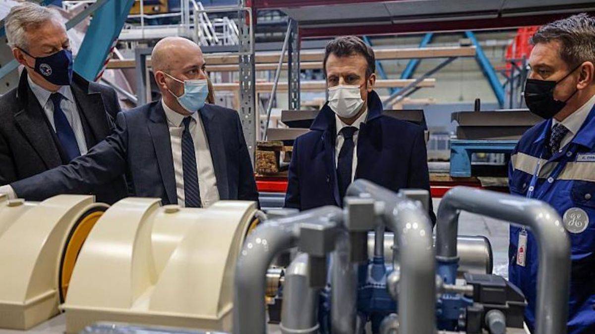 Macron: En az 6 yeni nükleer reaktör inşa edeceğiz