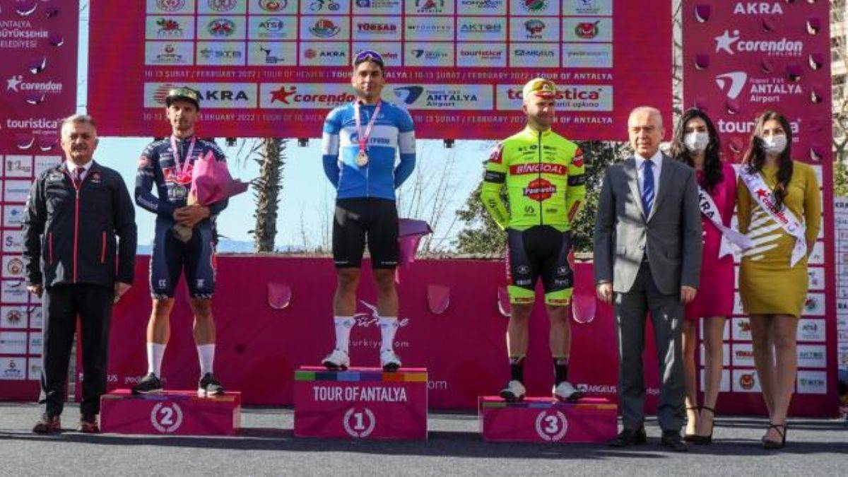 Antalya Bisiklet Turu'nun ilk etabını Matteo Malucelli kazandı