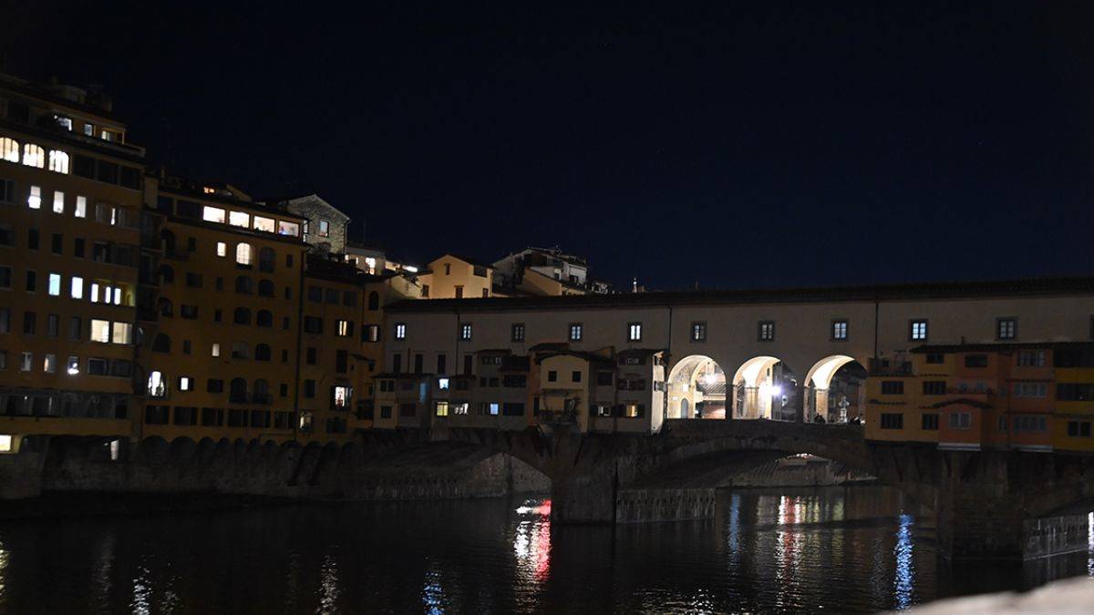 İtalya'da fatura protestosu; anıtların ışıkları kapatıldı