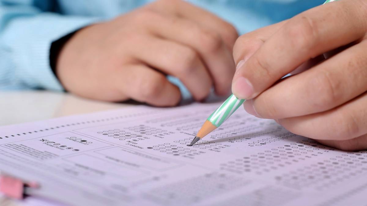 2022 TYT sınav süresi ne kadar kaç dakika? 2022 AYT-TYT sınav süresi arttı mı? Kaç dakika artırıldı?