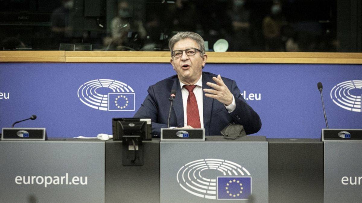 Fransa'da solcu adaydan Müslümanlara destek