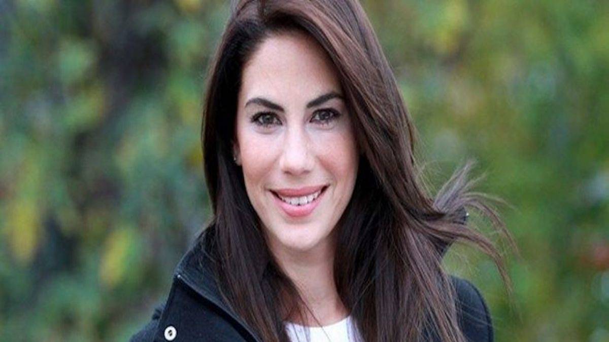 Oyuncu Zeynep Beşerler'den YÖK'e küfürlü tepki