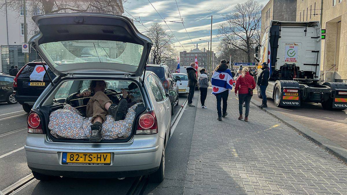 Hollanda'da 'Özgürlük Konvoyu' eylemi