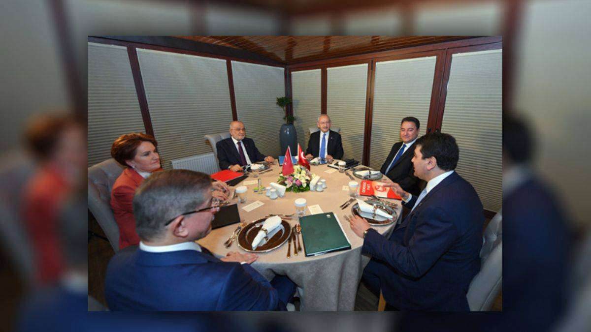 Zirve sonrası 6 siyasi parti liderinden ortak açıklama: Kritik gün 28 Şubat!