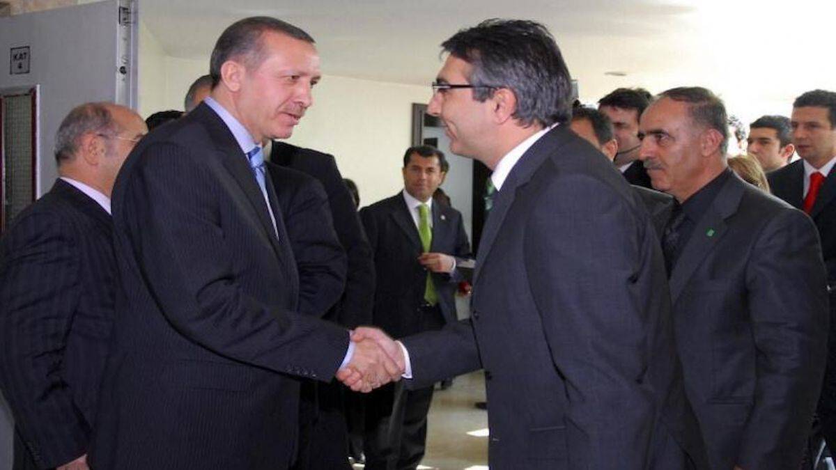 Dolmabahçe'de 3 saatlik sürpriz görüşme