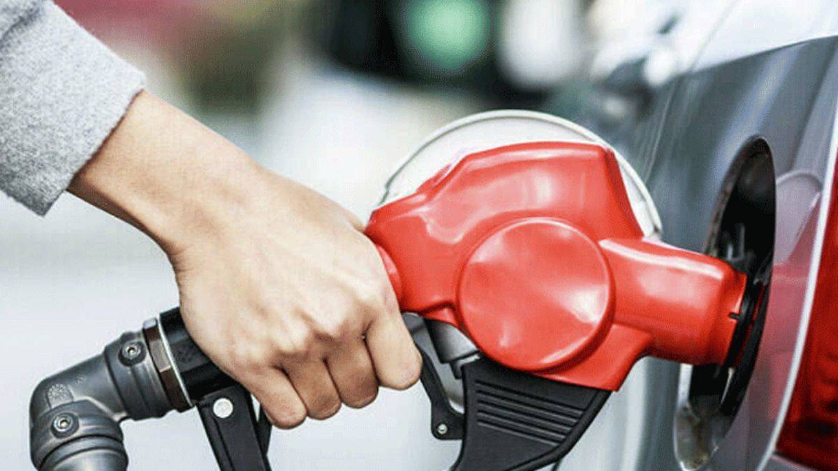 MHP: Akaryakıt zamları için yeni düzenlemeye gidilmeli