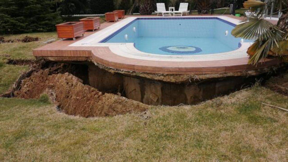 Lüks sitede dev yarıklar oluştu; yıkıldı yıkılacak!