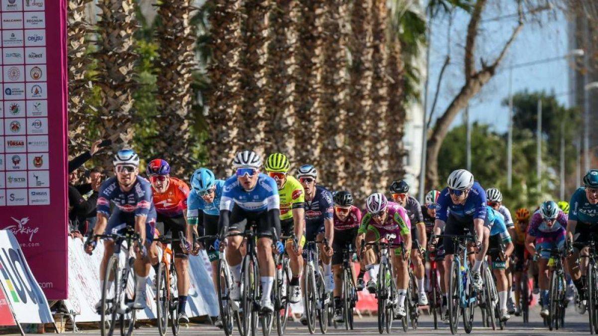 Türkiye Bisiklet Federasyonu Başkanı  Emin Müftüoğlu: 'Cumhurbaşkanlığı Bisiklet Turu için yeni parkurlar yapmaya çalışıyoruz'