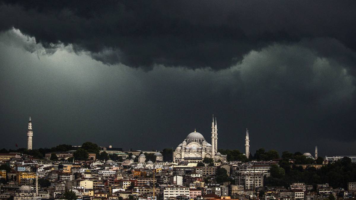İstanbul hava durumu | 19-20 Şubat İstanbul'da hafta sonu hava nasıl olacak? İstanbul'da yağmur yağacak mı?
