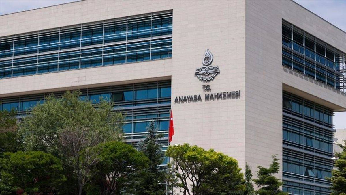 AYM’den 'Sedef Kabaş' kararı