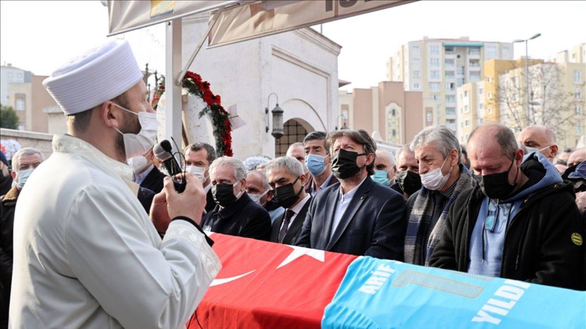 Balkan ve Rumeli türkülerinin usta sesi Arif Şentürk toprağa verildi