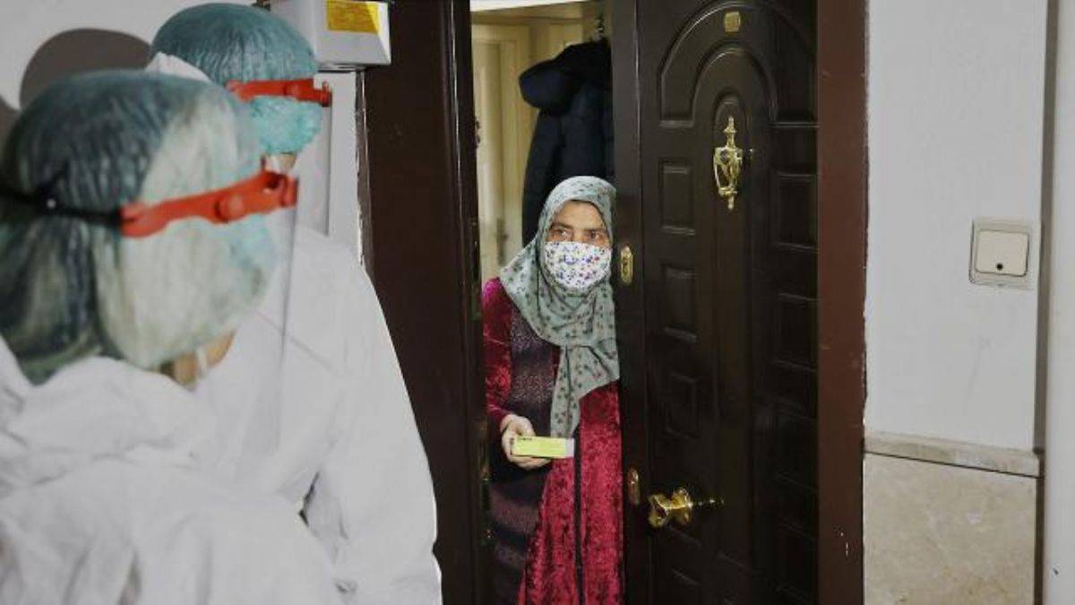 65 yaş ve üzeri için ilaç dağıtımına başlandı