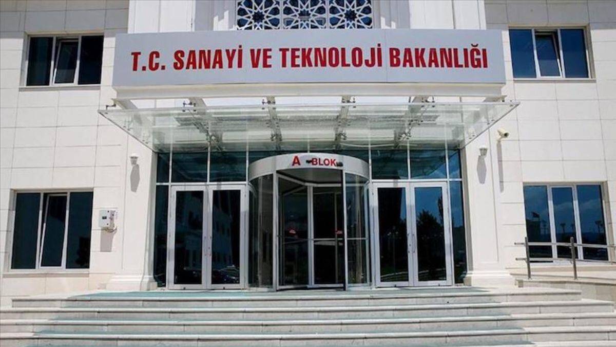 Sanayi ve Teknoloji Bakanlığı 35 uzman yardımcısı alacak
