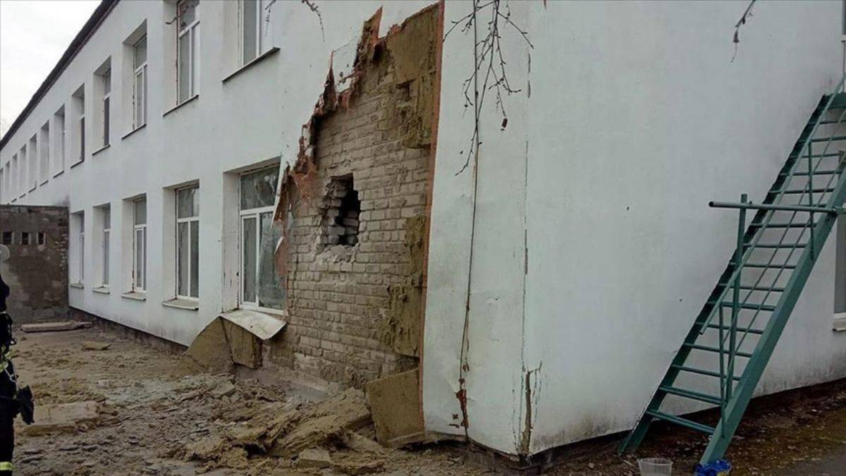 Donbas'ta Rusya yanlısı ayrılıkçılardan saldırı ve tahliye girişimi