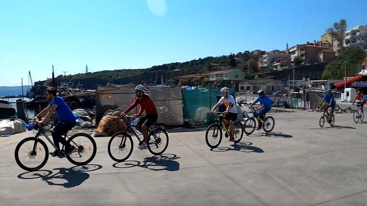 İstanbul'un balık ihtiyacının yüzde 40'ını Sarıyer'deki balıkçılar karşılıyor.