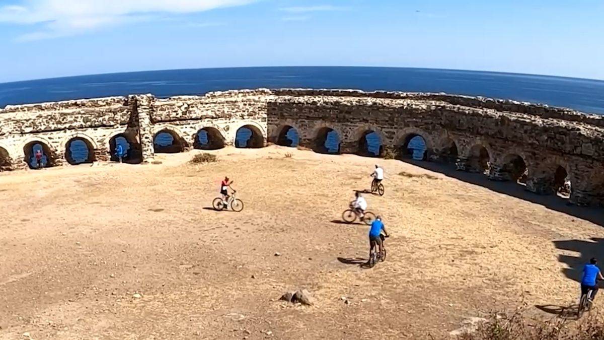 Çok gezen mi bilir çok okuyan mı?