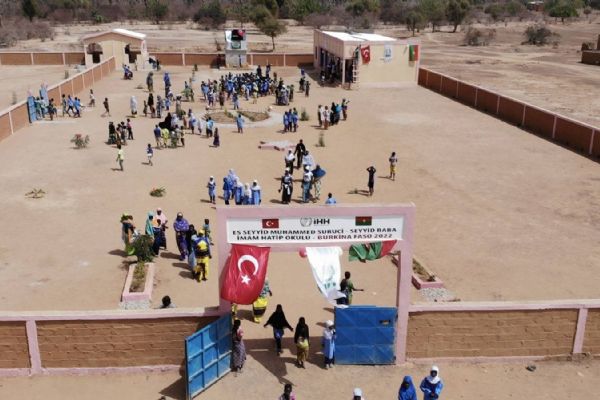 İHH, Burkina Faso'da okul açtı