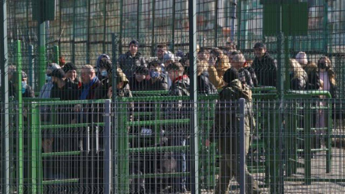 Polonya'da Ukraynalı mülteciler için kabul noktaları oluşturulmaya başlandı