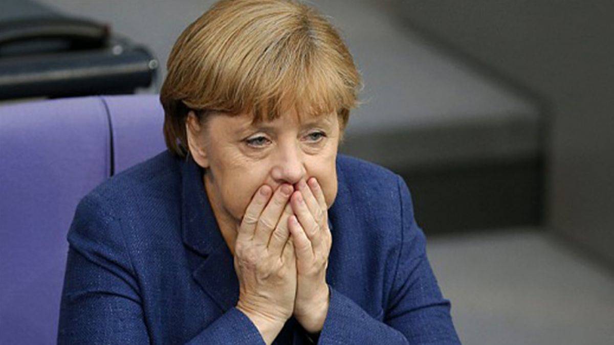 Merkel'den Rusya-Ukrayna savaşına ilişkin ilk açıklama